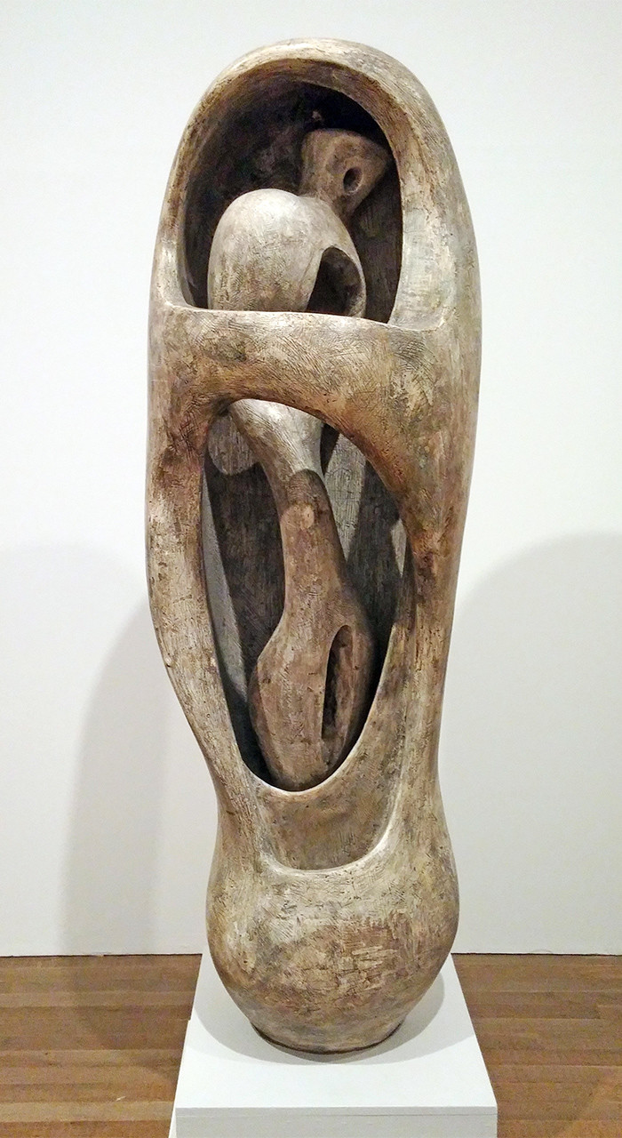 Henry Moores Upright Internal/External Form im Tate Modern